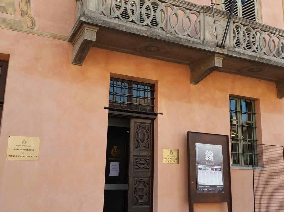 Torre civica e Palazzo Comunale-凯拉斯科必去景点