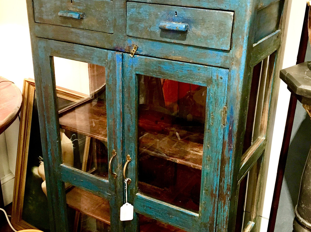 The People's Store Antiques and Design Center景点图片