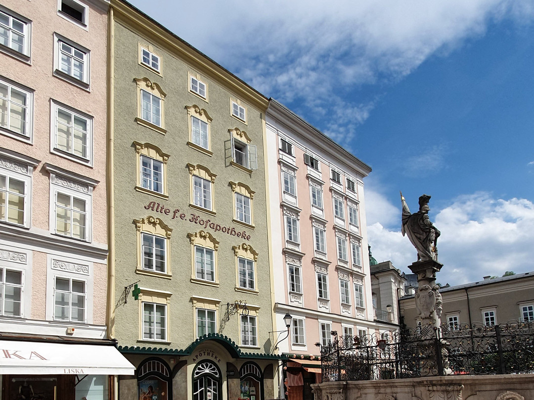 Alte furst-erzbischofliche Hofapotheke-萨尔茨堡必去景点