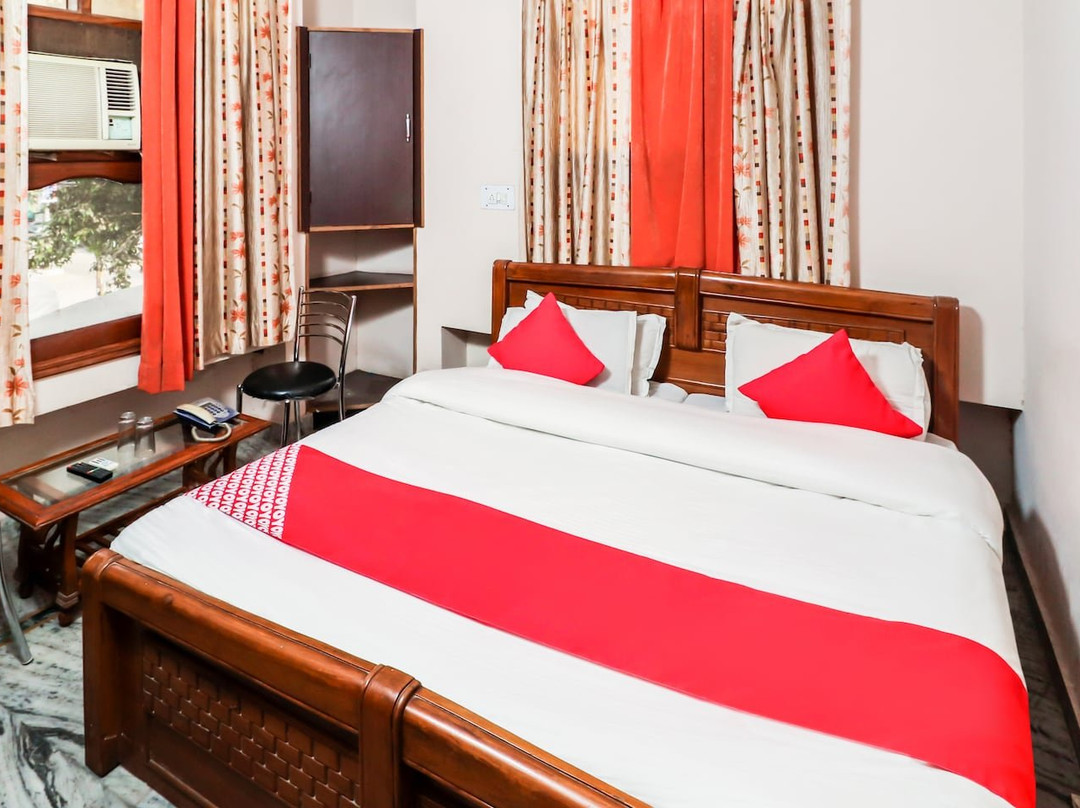 OYO 25077 Hotel Ashoka Regency主图
