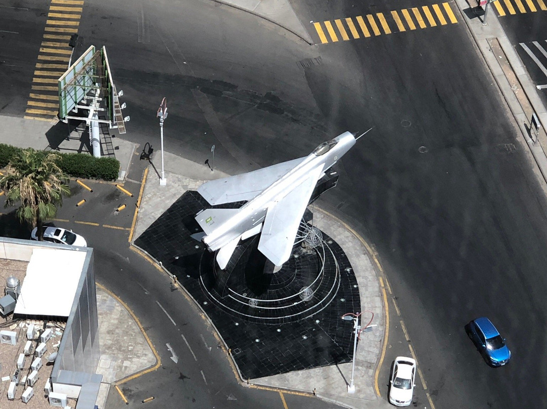 Awaliv International Hotel主图