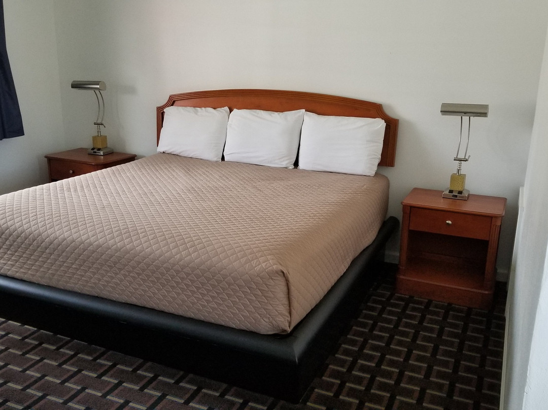 Budget Inn Breezewood主图