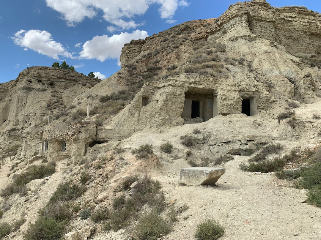 Arguedas旅游景点-Cuevas de Arguedas
