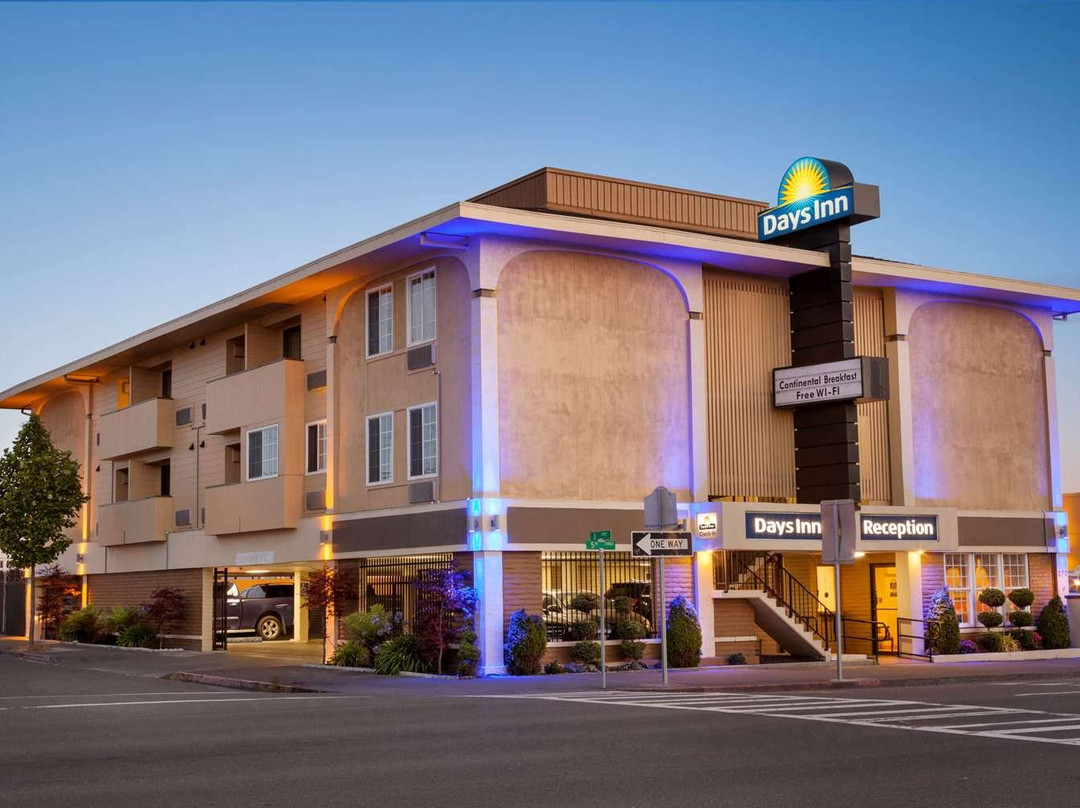 Days Inn by Wyndham Eureka CA主图