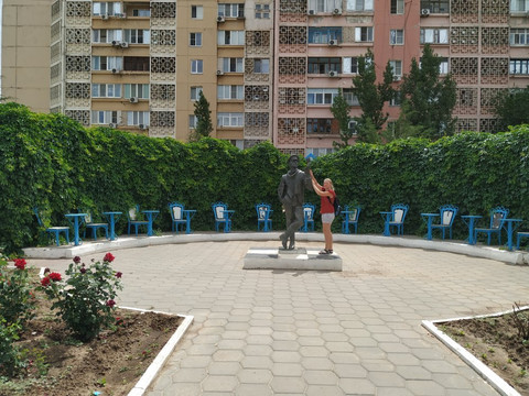 Ostap Bender Monument-Elista必去景点