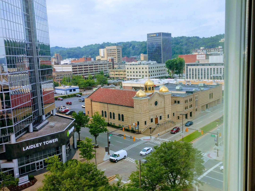 查尔斯顿合博套房酒店主图