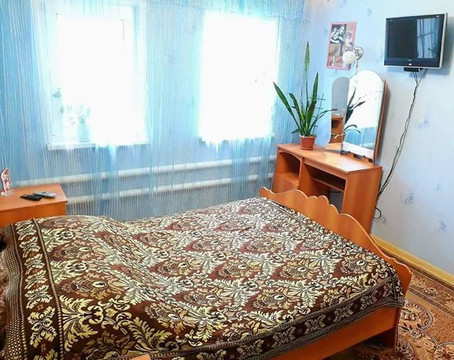 V Gostyakh u Baby Poli主图