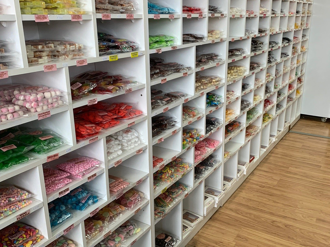 Poppa's Fudge & Jam Factory-Young必去景点