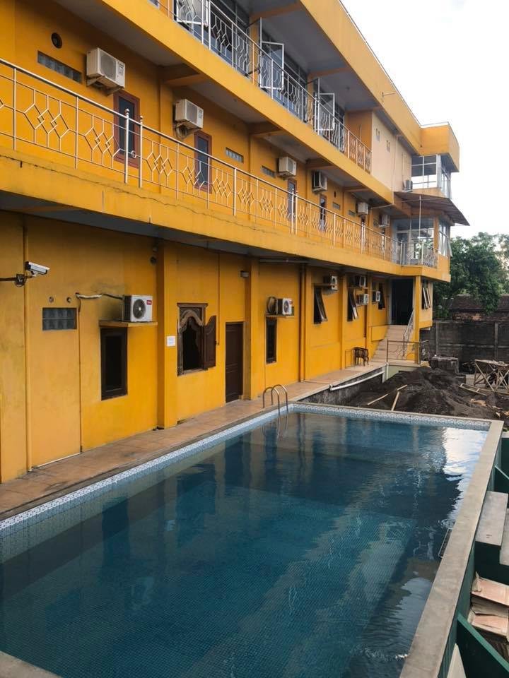 OYO 586 Hotel Wijaya-泳池