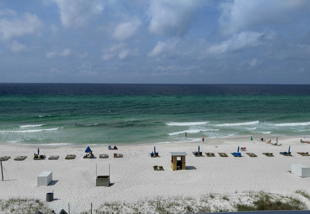 开曼汽车旅馆主图