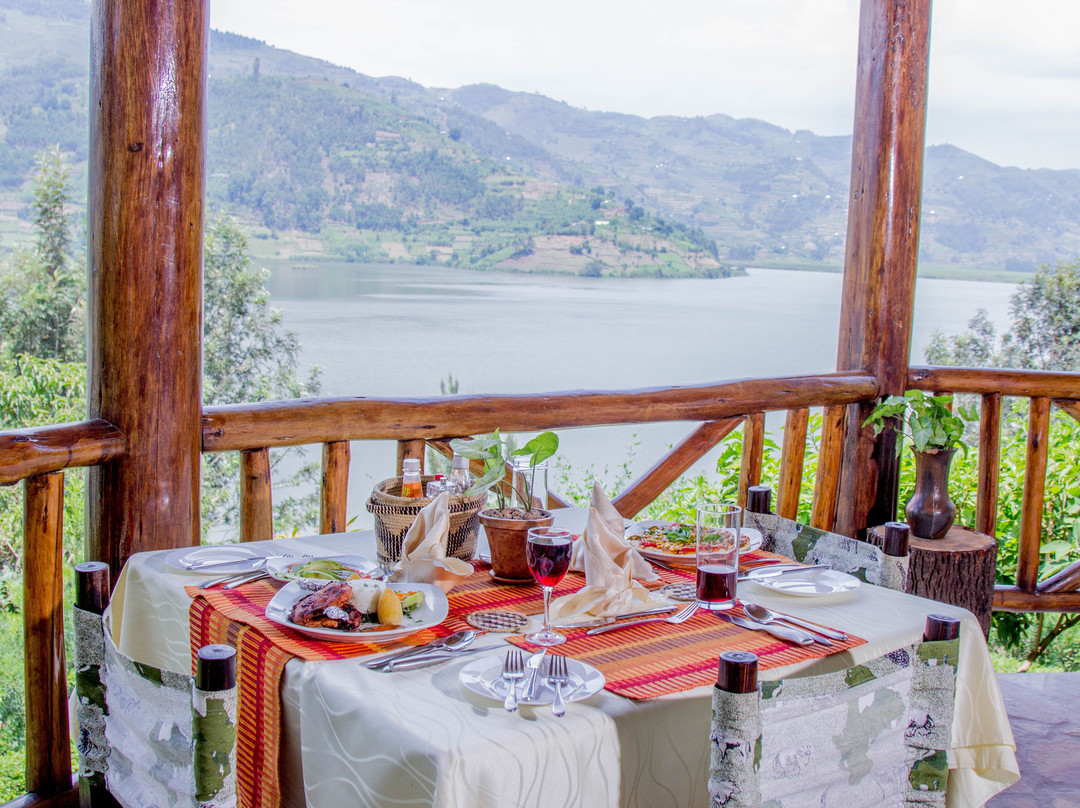 Lake Mulehe Safari Lodge
