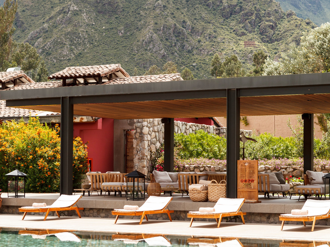 太阳与月亮山林小屋主图