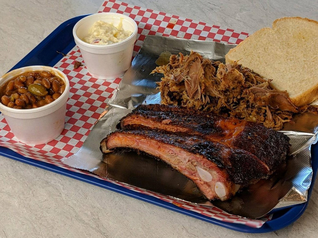 Wickenburg餐馆和美食-Onery Hog Bbq