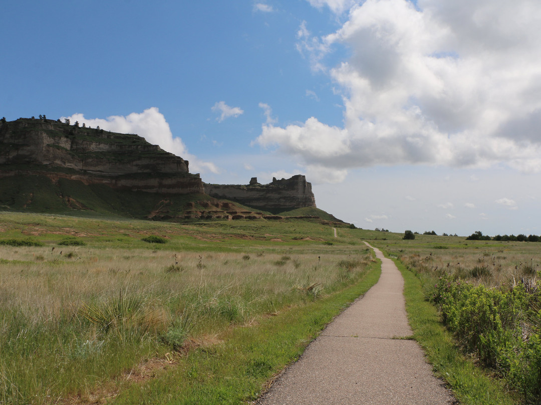 Saddle Rock Trail景点图片