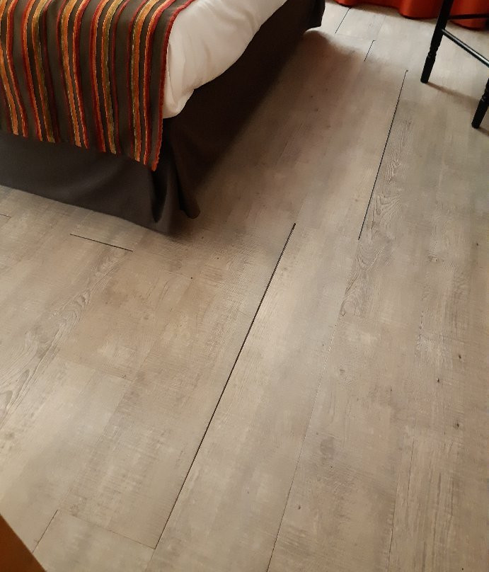 克洛斯杜拉克酒店主图