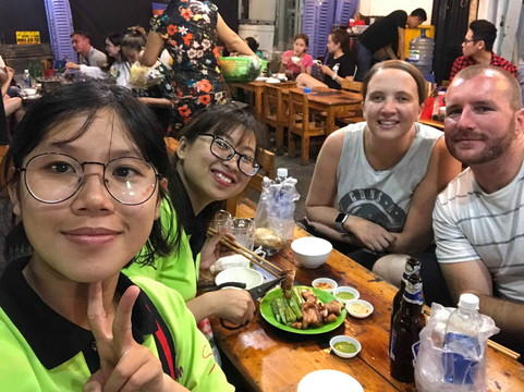 Vietnam On Vespa Street Food Tour-胡志明市必去景点