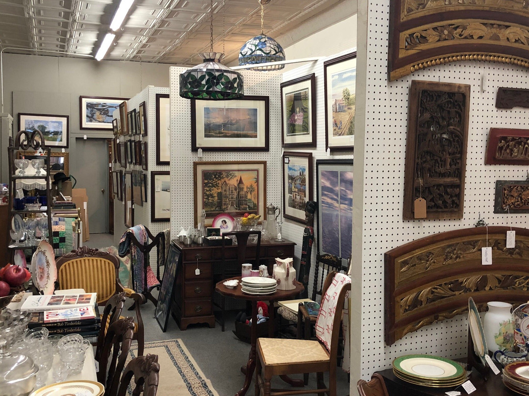 Oakley Hall Antiques & Art, Inc.-Warrenton必去景点