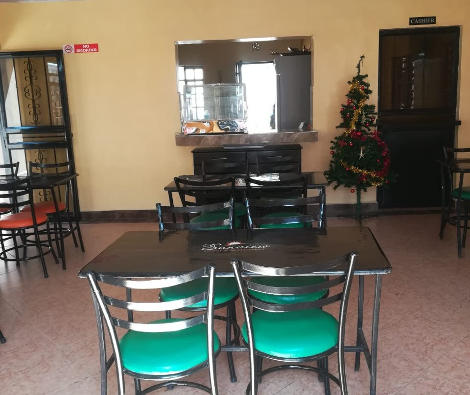 Sunview Lodge & Restaurant主图