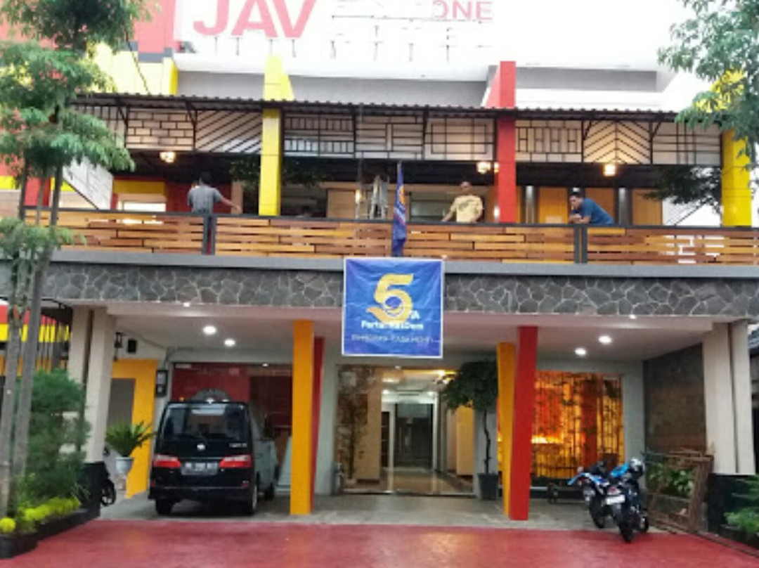 Hotel Jav Front One Lahat主图