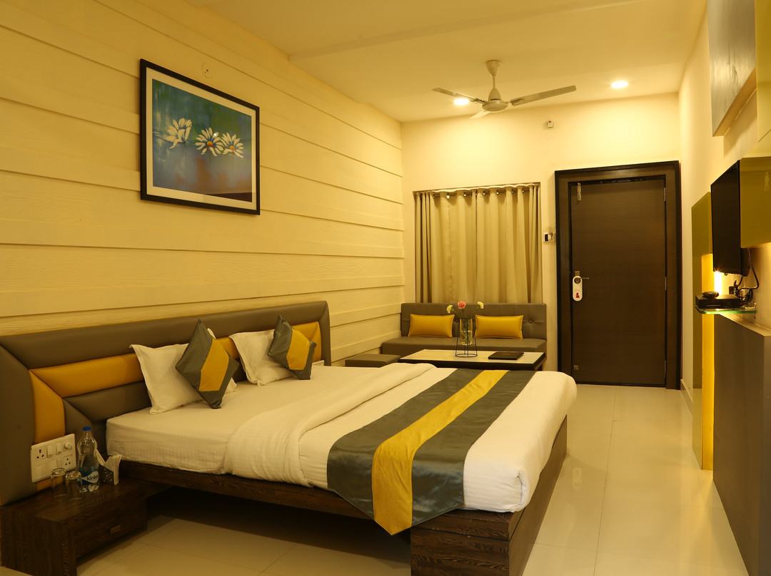 Super Townhouse Dewas City主图