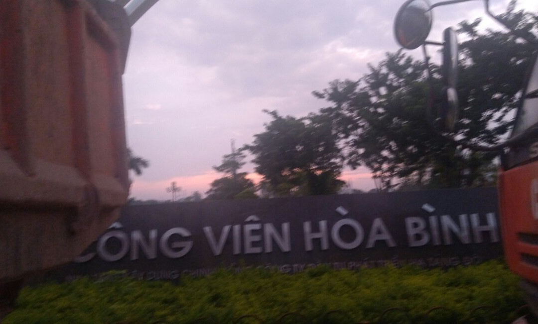 Hoa Binh Park