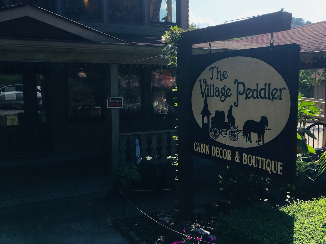 Village Peddler Women's Boutique and Cabin Decor景点图片