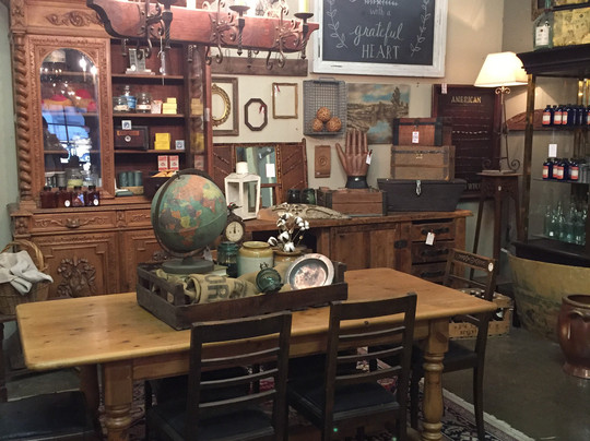 Uncommon Market and Lighting-达拉斯必去景点