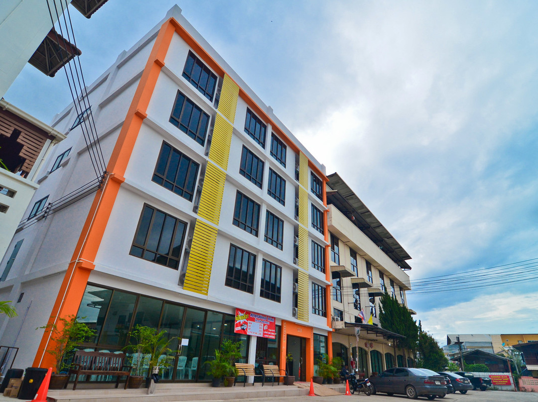 Sabuy Best Hotel Phayao主图