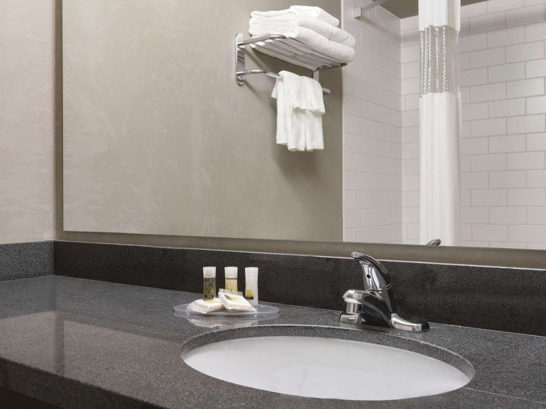 Days Inn by Wyndham Medicine Hat主图