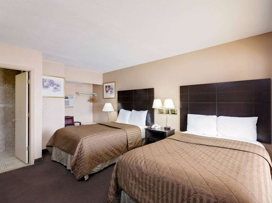 Travelodge by Wyndham Ozona主图