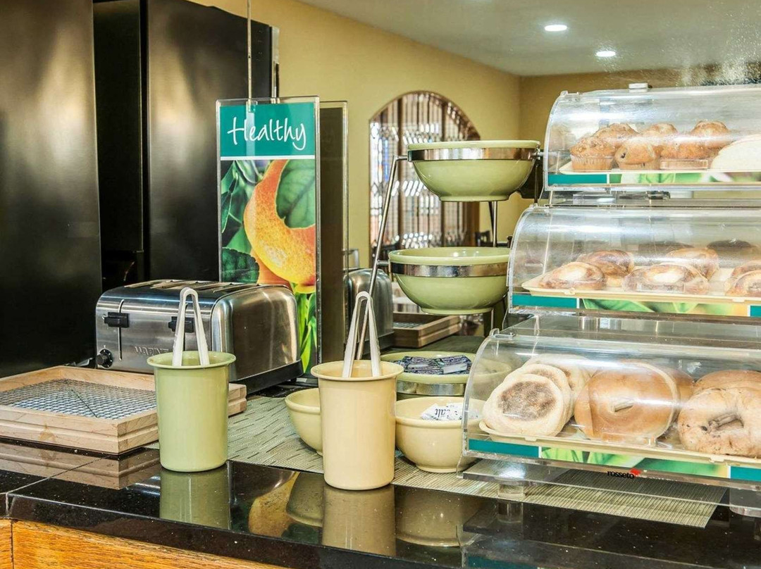 Quality Inn & Suites Shelbyville I-74主图