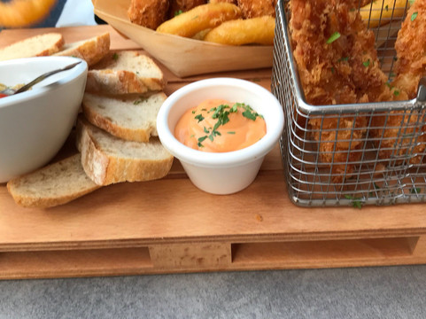 Boulouris餐馆和美食-Urban beach