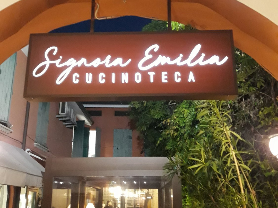 Signora Emilia