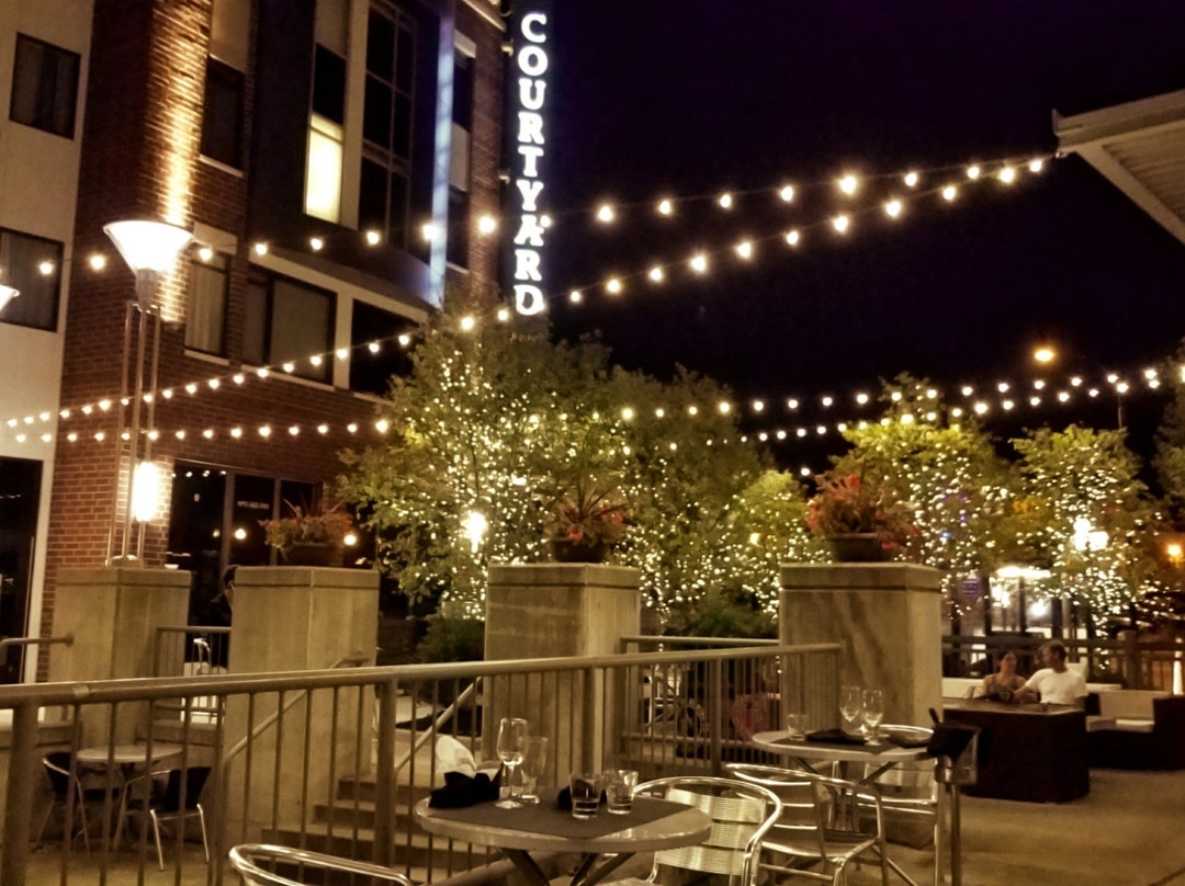 Courtyard by Marriott Akron Downtown主图