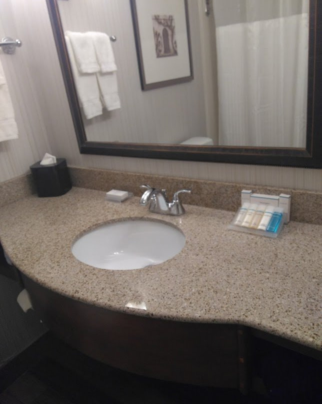 哥伦布/格罗夫城希尔顿花园酒店主图