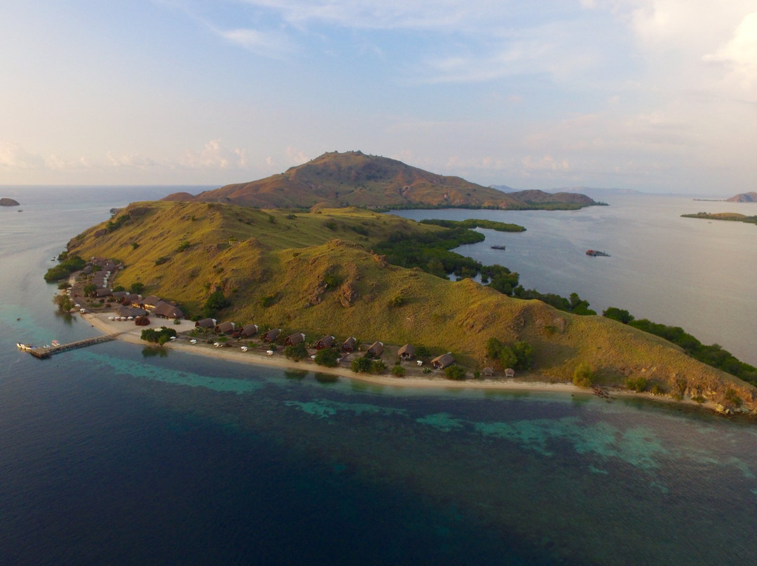 科莫多度假村潜水俱乐部主图