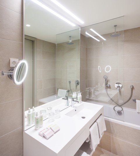 One Suite Hotel-官方