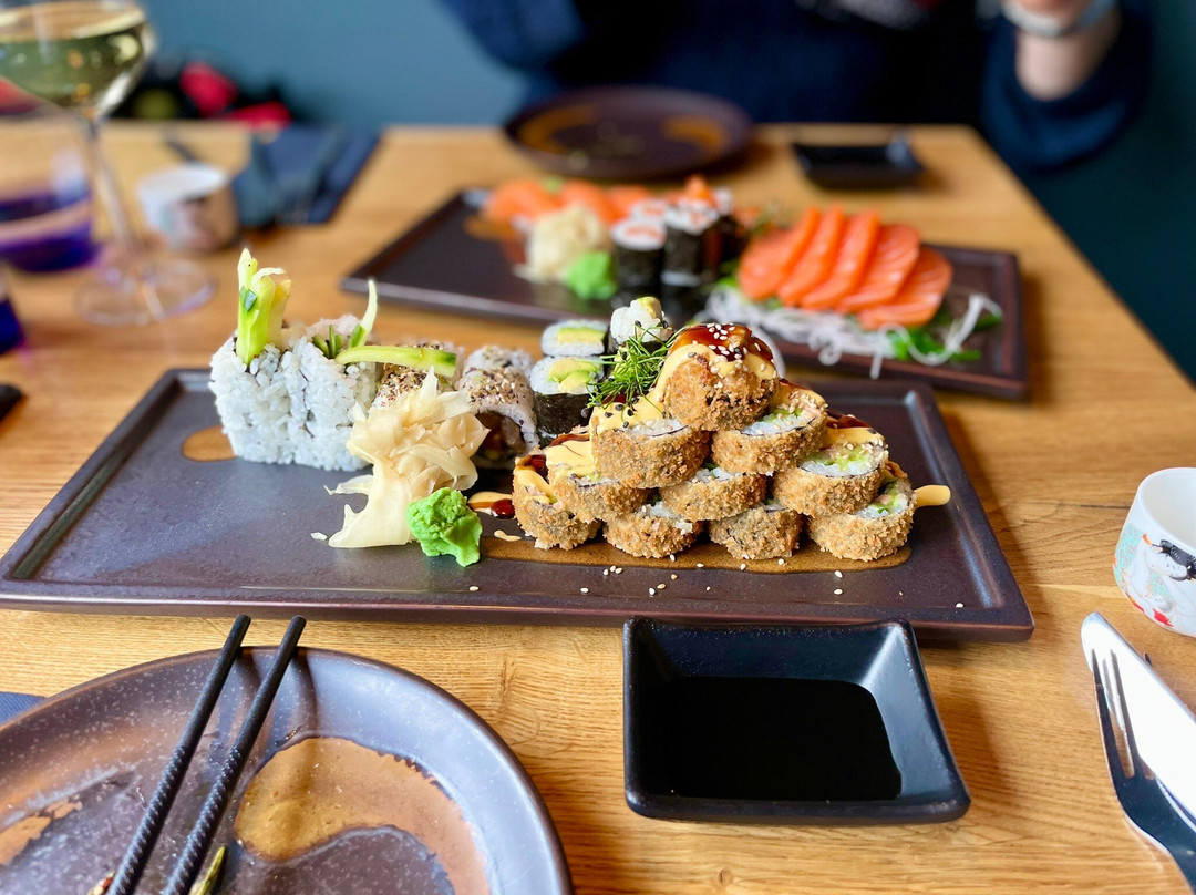 Kinjo Sushi & Grill