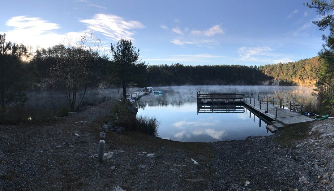 Lake Phoenix SCUBA Park and Family Campgrounds景点图片
