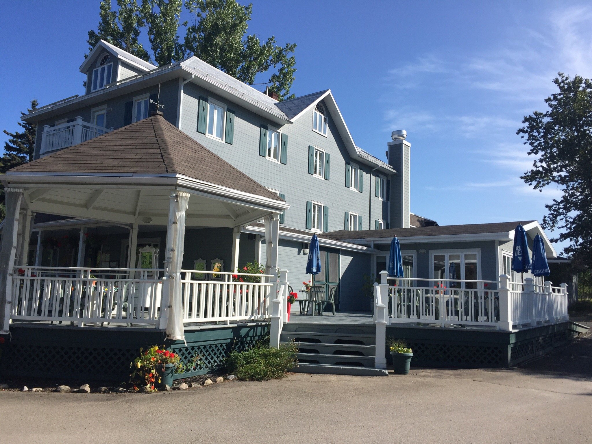 Auberge Beausejour-官方
