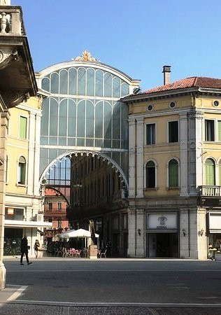Galleria Matteotti-麦斯特必去景点