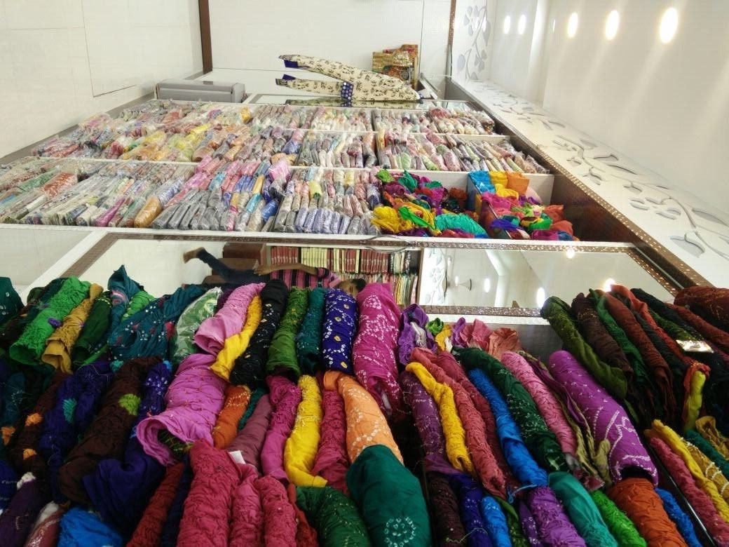 Kunj Sarees (Rajasthani Traditional Sarees)-杰伊瑟尔梅尔必去景点