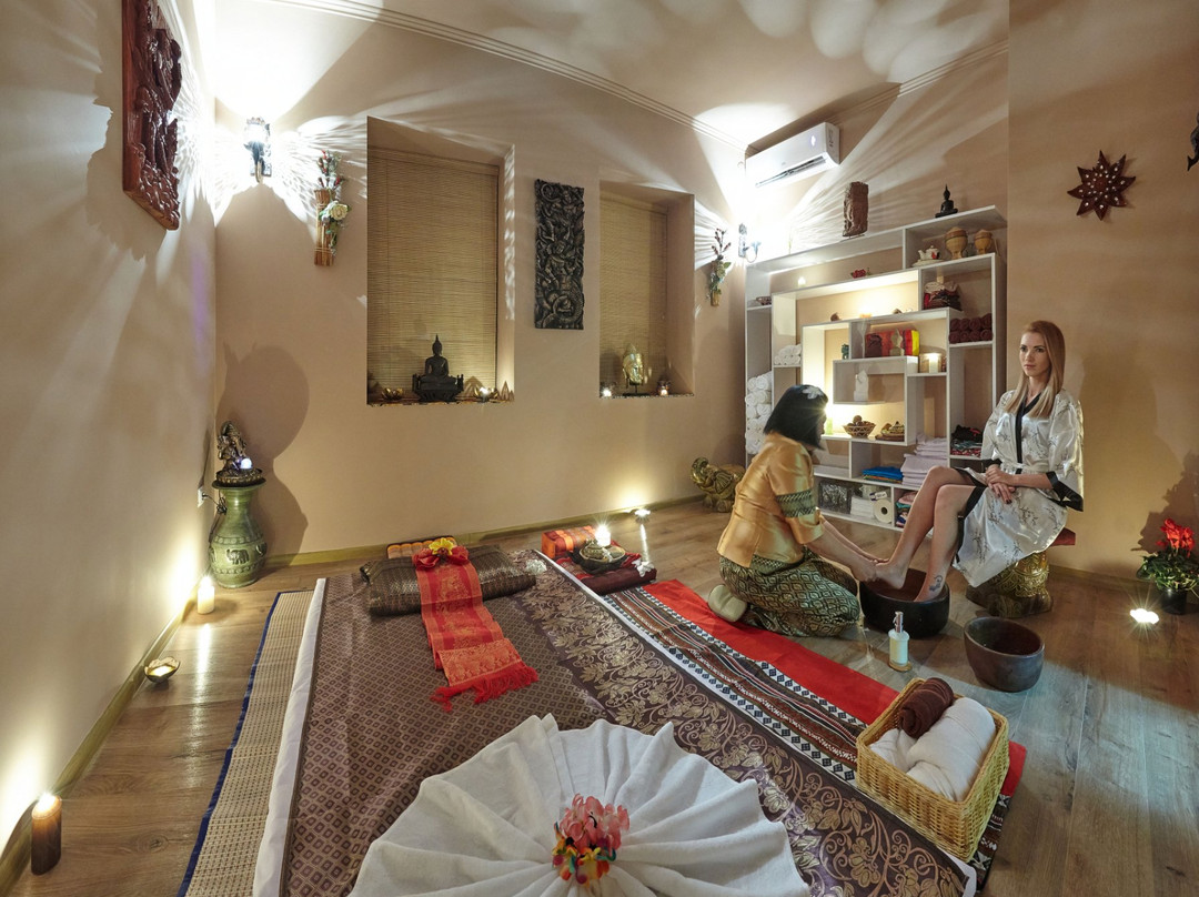 Thai Massage Salon Jasmine-特鲁斯卡韦茨必去景点