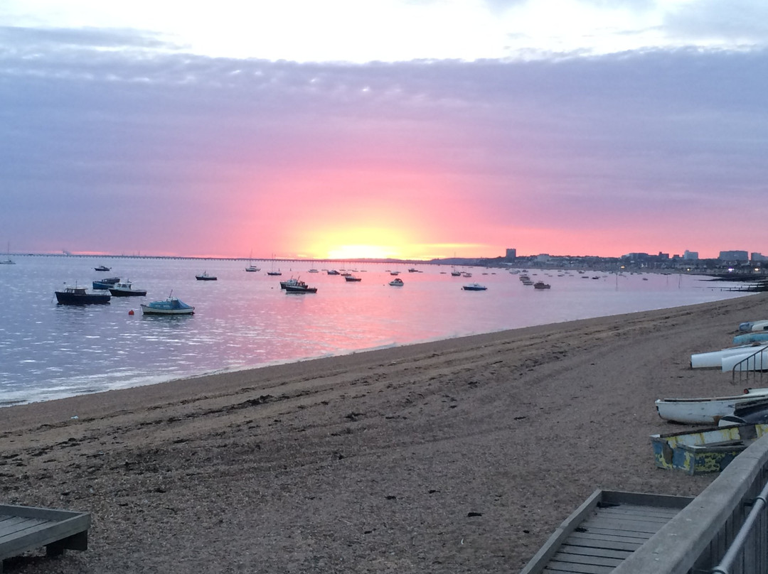 Thorpe Bay Beach景点图片