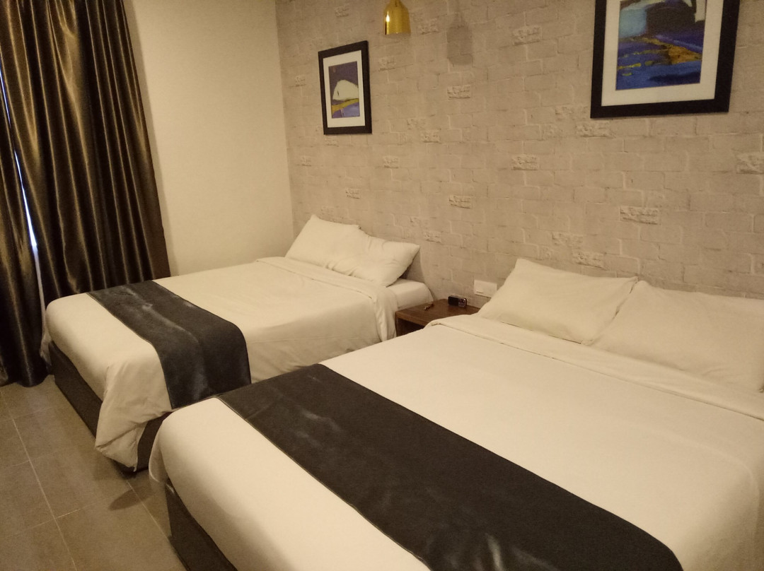 OYO 89355 Big Big Hotel