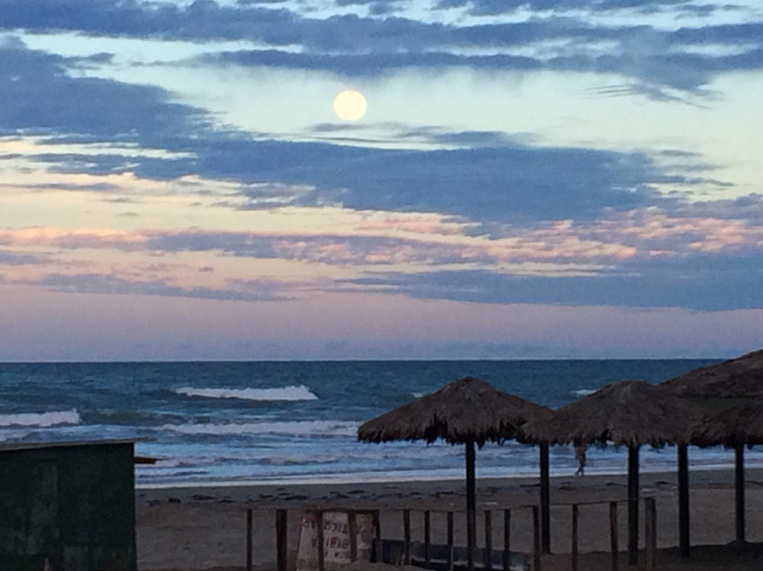 Atalaia Beach景点图片