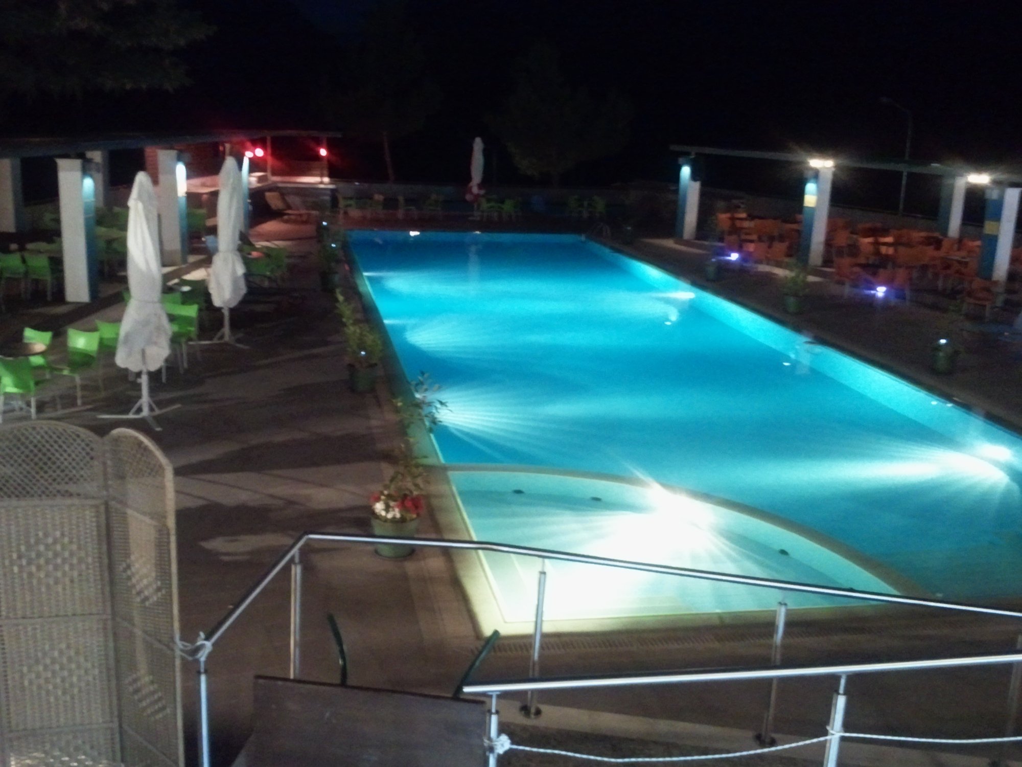 Apolis Club-泳池