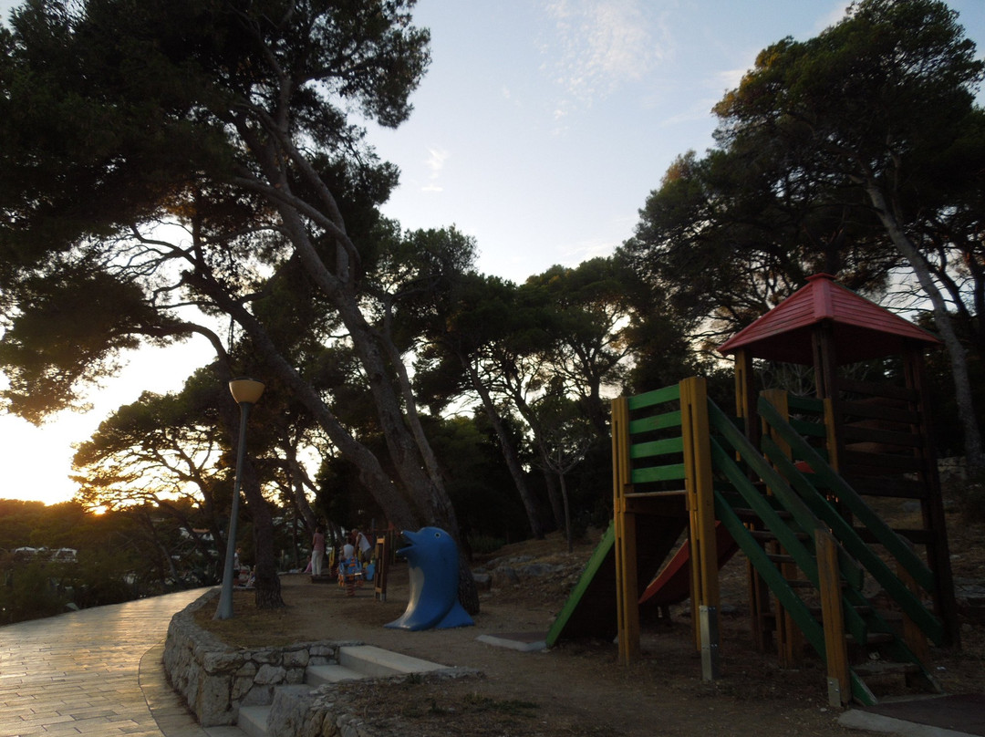 Sumica Park-赫瓦尔必去景点
