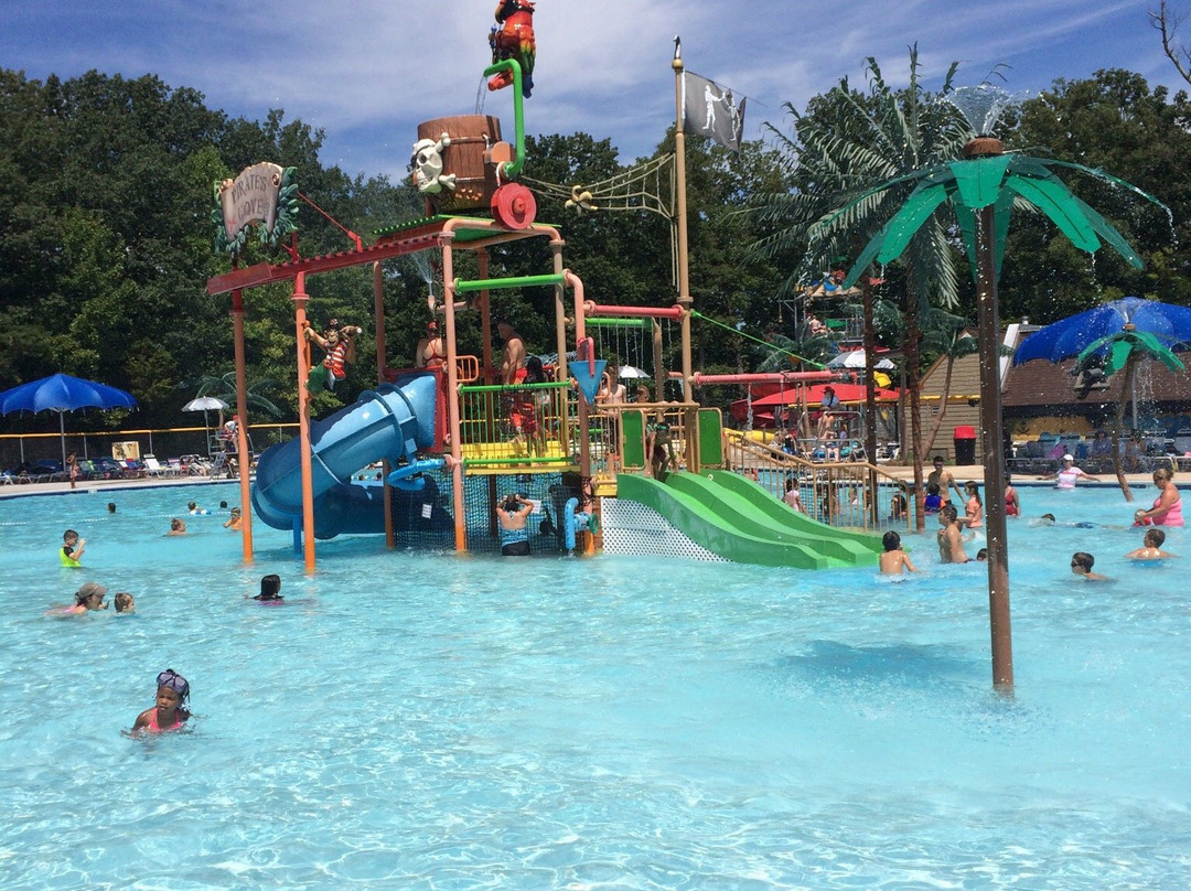 Pirate's Cove Water Park景点图片