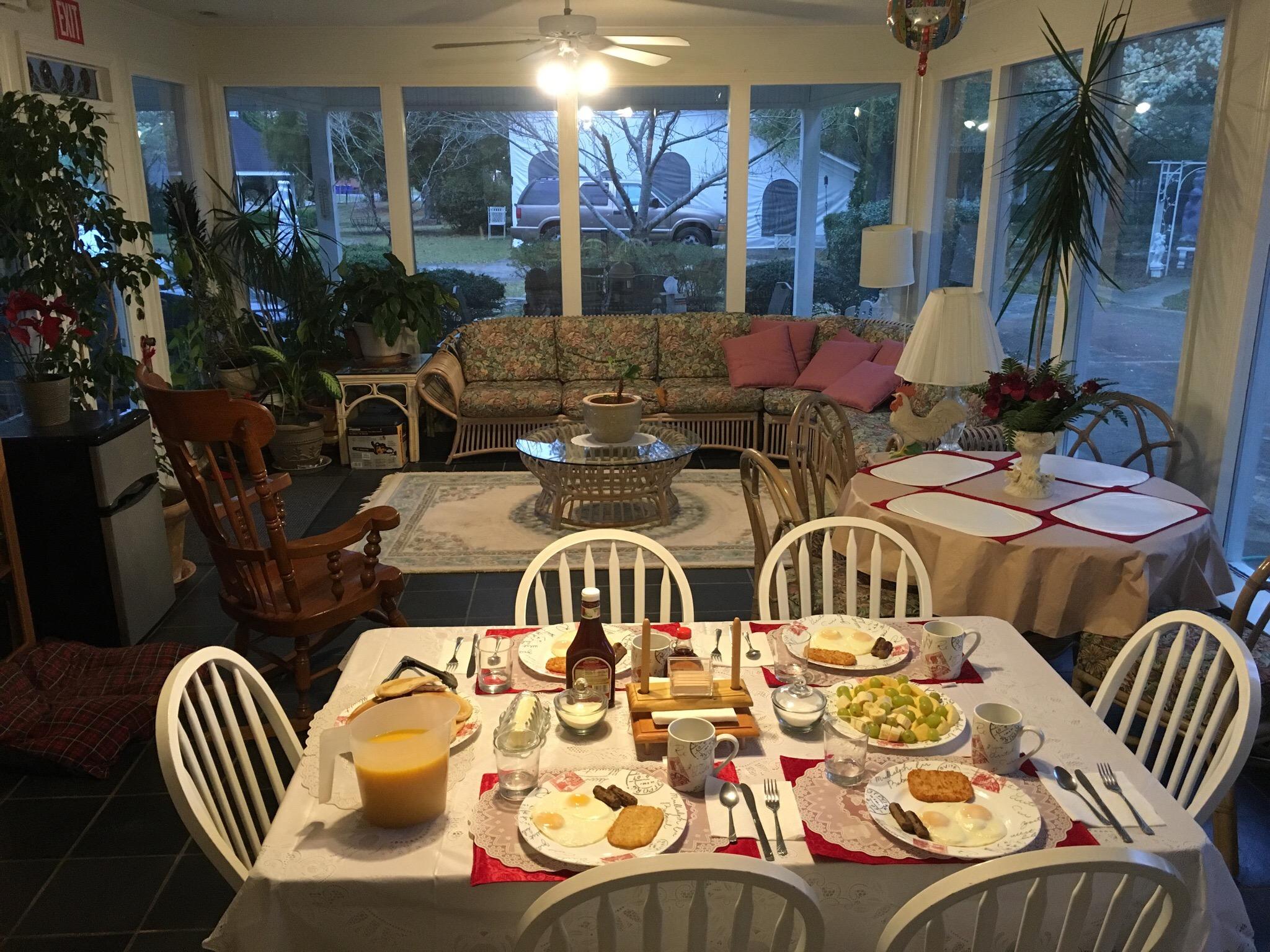 Gloria and Edgar's Bed and Breakfast-官方